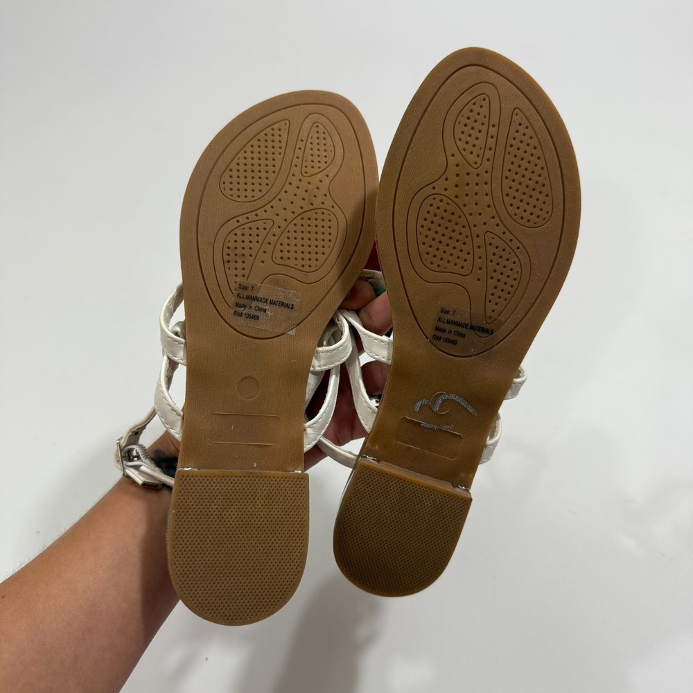 Olivia Miller T-Strap CHERRY Sandals Ankle Strap Sz 7 Rhinestone Embellished - Picture 6 of 8
